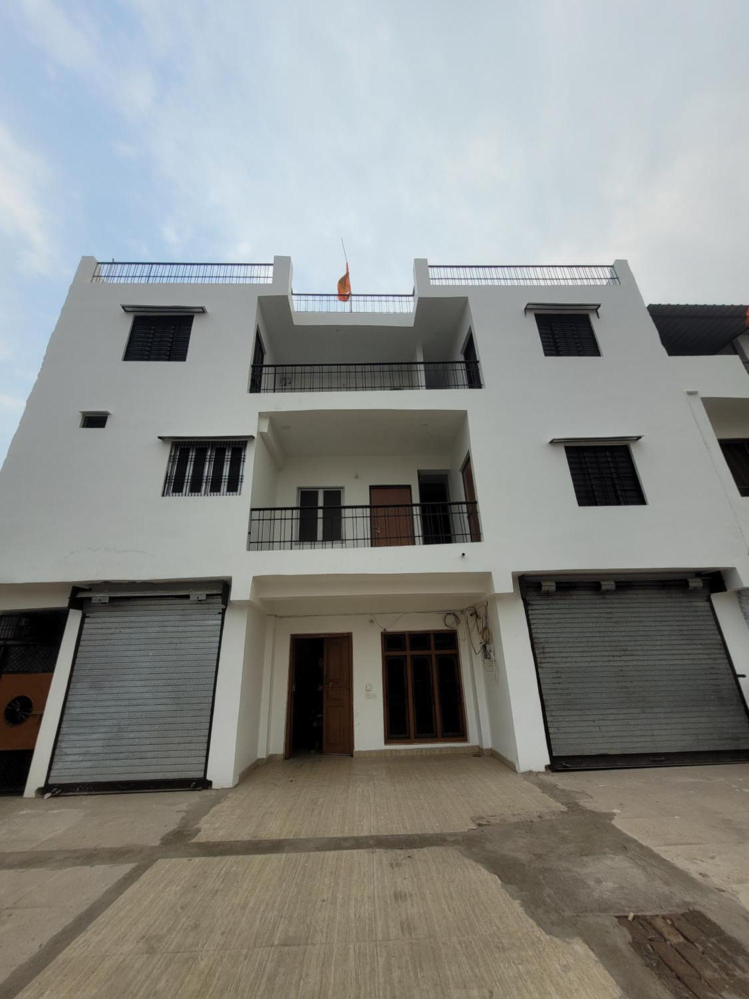 Hotel Pushpa Vatika Faizābād Exterior foto